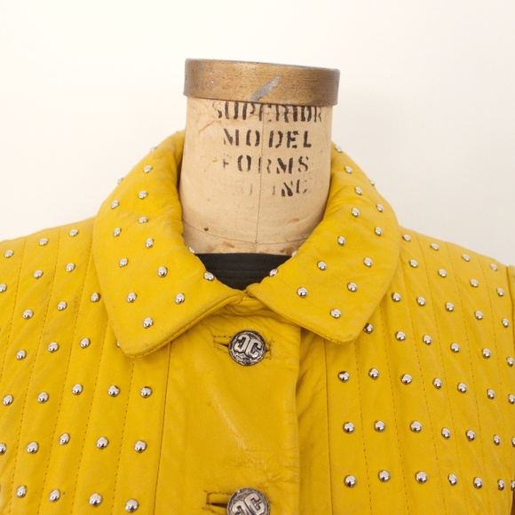 1960s vintage  manteau cuir jaune clouté yellow leather studded  jacket coat - Picture 4 of 16